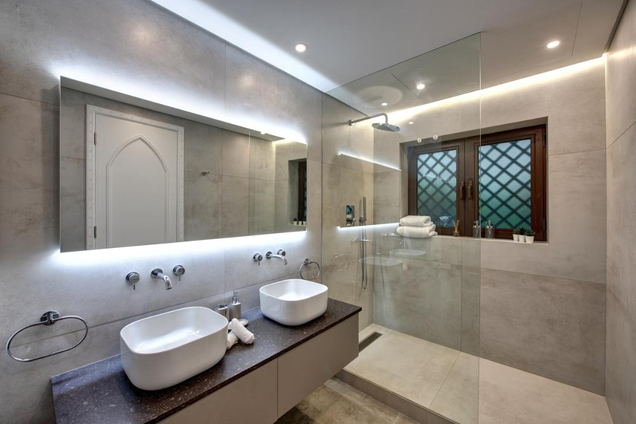 Durrani Homes - Arabian Luxury At Souk Al Bahar Besides Burj Khalifa & Dubai Mall المظهر الخارجي الصورة